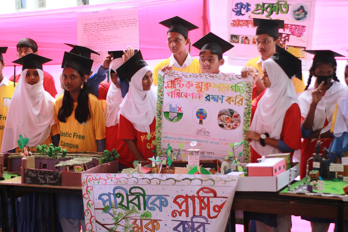 You are currently viewing Plastic-free Campus Graduation Ceremony at Khulna University School: Celebrating Khulna University School’s Plastic-Free Milestone!